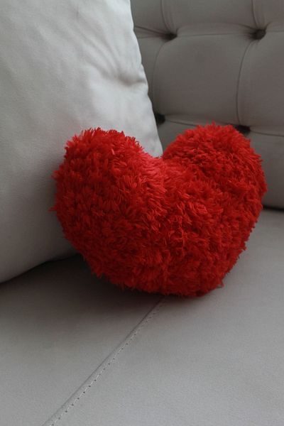 onmerlo Hand Knitted Heart Pillow Valentine's Day Gift (customizable)