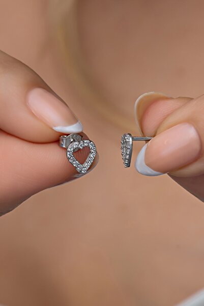 Nereze 925 Ayar Gümüş Rodyumlu Minik Kalp Küpe