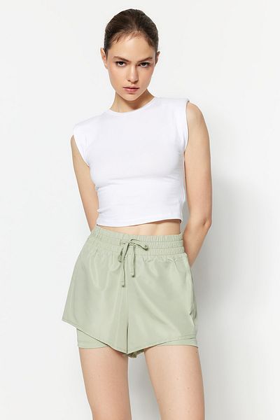 Trendyol Collection 2-lagige gestrickte Sportshorts aus Mint-Fallschirmstoff mit Innenshorts TWOAW21SR0012
