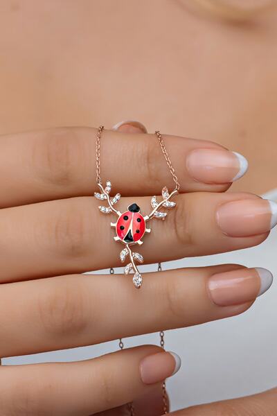 Nereze 925 Ayar Gümüş Daldaki Uğur Böceği Kolye