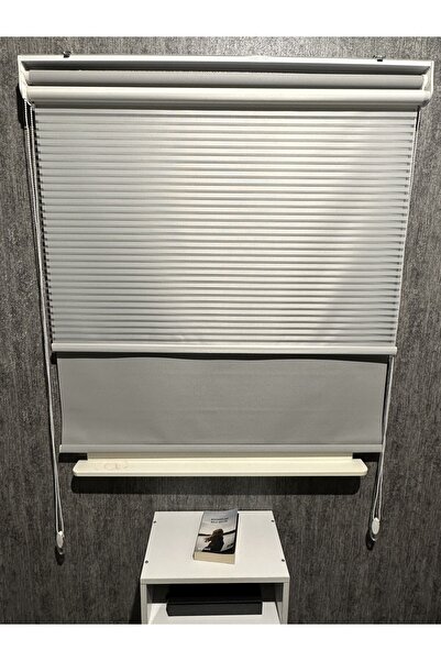 Genel Markalar Açık Gri Kalın Çizgili Yeni Sezon Açık Gri Storlu Çiftli Mekan...