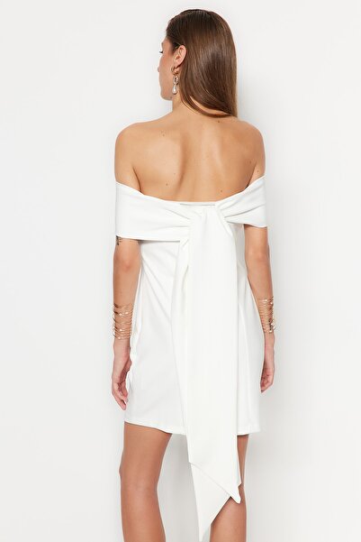 Trendyol Collection Ecru Lined Short Wedding and Wedding Elegant Evening Dress - Piping Woven TPRSS23EL00348