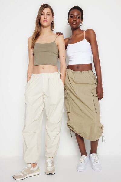 Trendyol Collection Khaki-bílé 2'li bavlněné špagetové popruhy Crop Top tílko TWOSS21AL0196