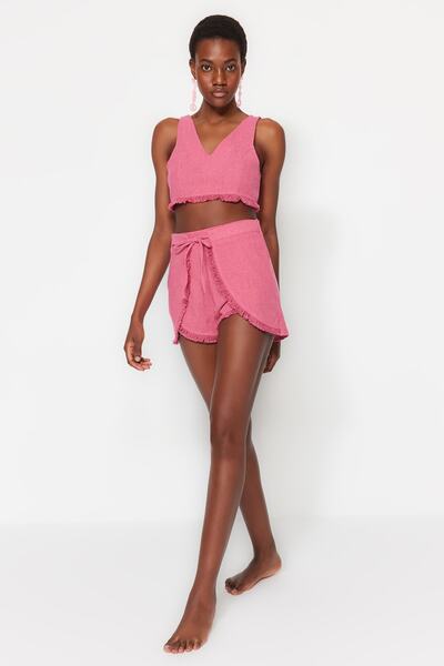 Trendyol Collection Rózsaszín bojt részletes strandblúz-strandnadrág szett TBESS22AU0141