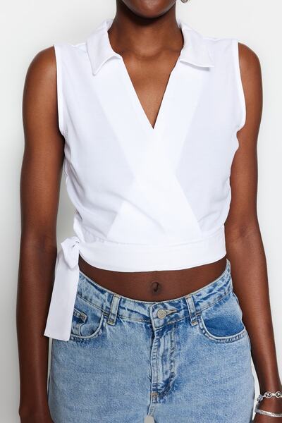 Kolekcia Trendyol Ecru detailne viazaná bavlnená tkaná blúzka TWOSS23BZ00246