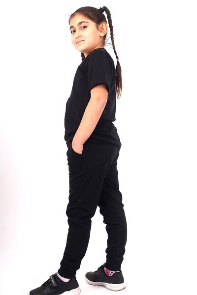 çiko kids Unisex 1 απλό φούτερ Jogger και 1 απλό βαμβακερό μπλουζάκι Basic