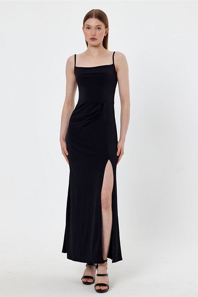 ADASTYLE Βραδινό φόρεμα με βαθύ μαύρο λουράκι, μοντέρνο, νέο, ιδιαίτερο σχέδιο