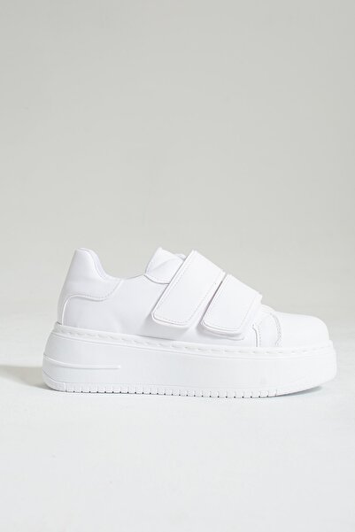 İnan Ayakkabı Woman's White Sneakers 5 Cm Sole