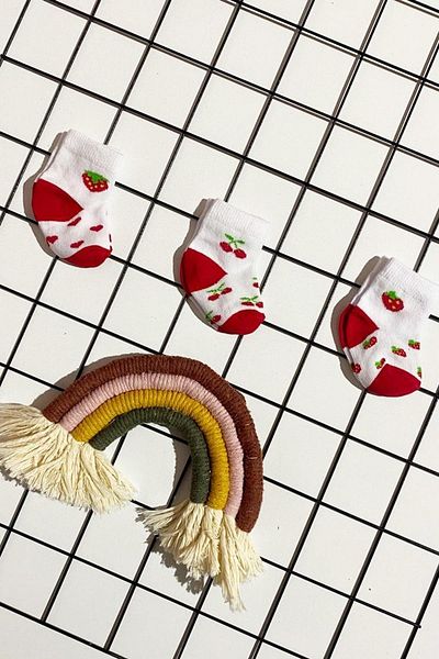 BEBECİBURADA Baby Patterned Soft Elastic 3-Piece Baby Socks