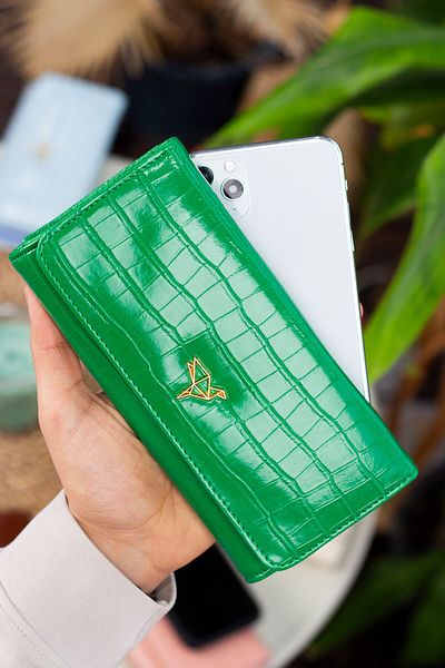 Garbalia Γυναικείο πορτοφόλι Lady Technological Leather Crocodile Stylish Green με άφθονη θήκη για κάρτες και θήκη για νομίσματα