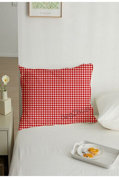 perlina home Plaid 50x70 Zippered 2-Piece Pillow Case Red