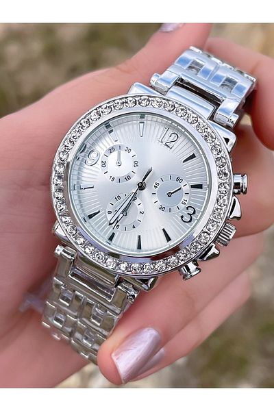 LOOQ Stone Detailed Women's Wristwatch