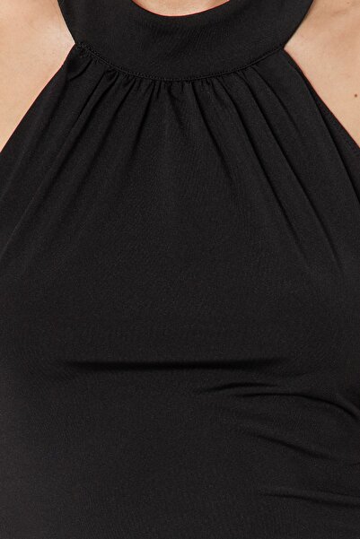 Trendyol Collection Černé pletené dlouhé večerní šaty TPRSS23AE00040