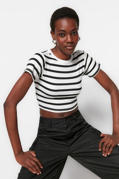 Trendyol Collection Prémium fekete-ekru fekete csíkos 2 csomagos viszkózus/puha szövetből készült rugalmas kötött blúz TWOSS23BZ00194