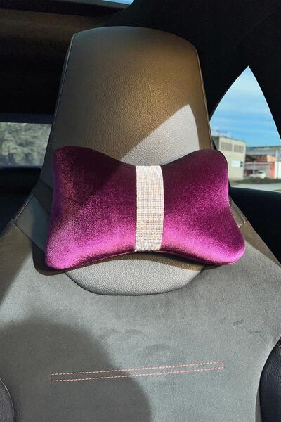 TASARIM ARABAM ATİKE ELİF AKIN Pernă pentru gât cu dungi verticale din catife...