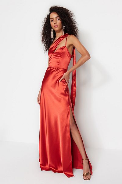Trendyol Collection Довга атласна вечірня сукня плитка AKesim TPRSS23AE00045