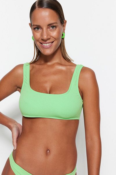 Trendyol Collection Grünes Bralette-Bikinioberteil aus Handtuch TBESS23BU00268