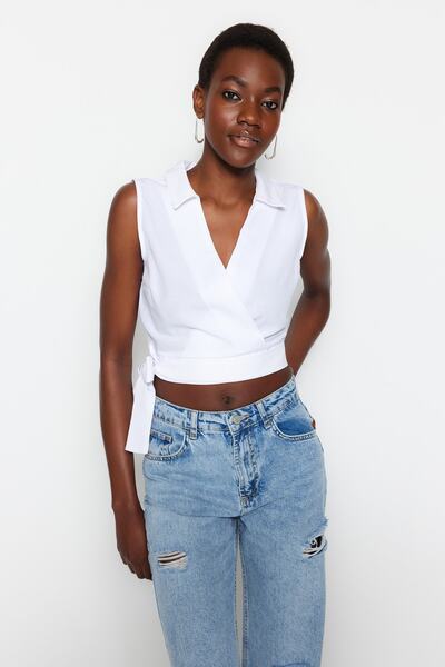 Kolekcia Trendyol Ecru detailne viazaná bavlnená tkaná blúzka TWOSS23BZ00246