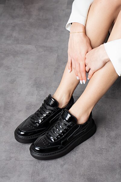 Ayax Μαύρο λουστρίνι (μαύρη σόλα) Γυναικείο sneaker με κορδόνια Casual Light ...
