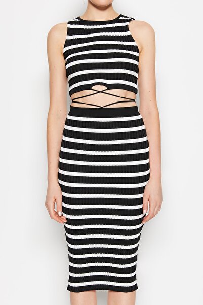 Trendyol Collection Fekete csíkos kötöttáru felső és alsó készlet TWOSS23AU00025