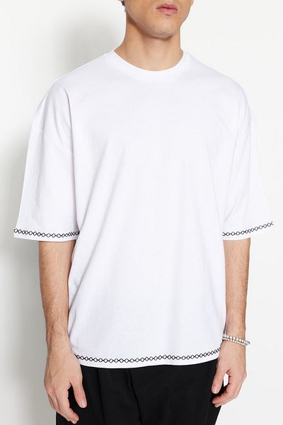 Trendyol Collection Βαμβακερό μπλουζάκι με κεντημένο λαιμό πληρώματος - TMNSS21TS1888