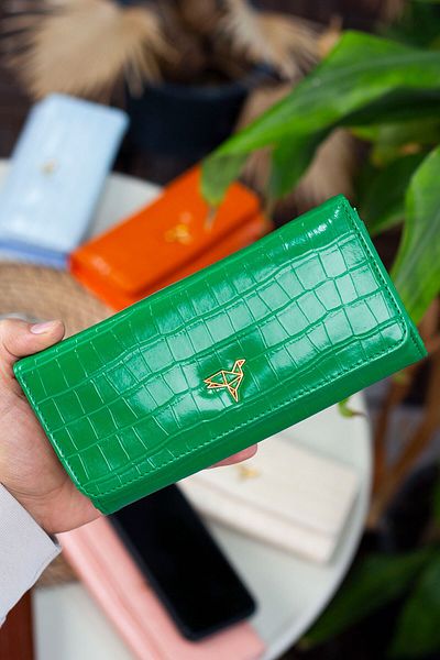 Garbalia Γυναικείο πορτοφόλι Lady Technological Leather Crocodile Stylish Green με άφθονη θήκη για κάρτες και θήκη για νομίσματα