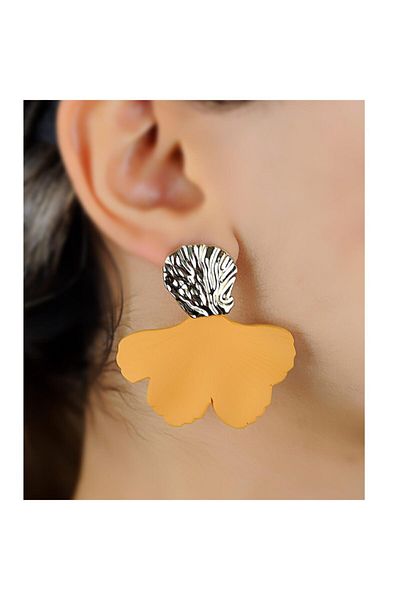 QUEEN AKSESUAR New Trend Fashion Gold Color Mustard Yellow Fan Leaf Flower Pendant Earrings