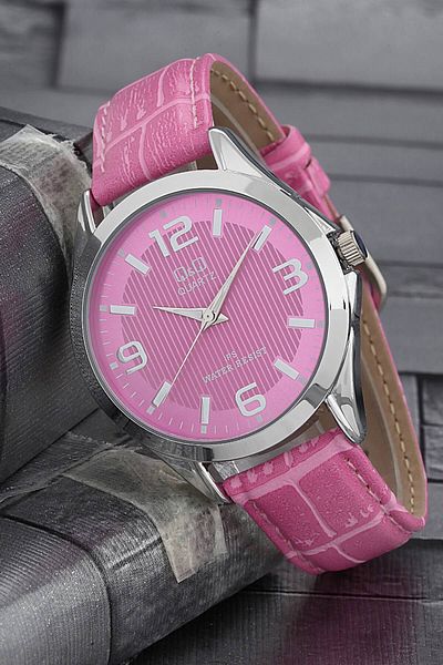 Q&Q Women's Wristwatch 3A1588