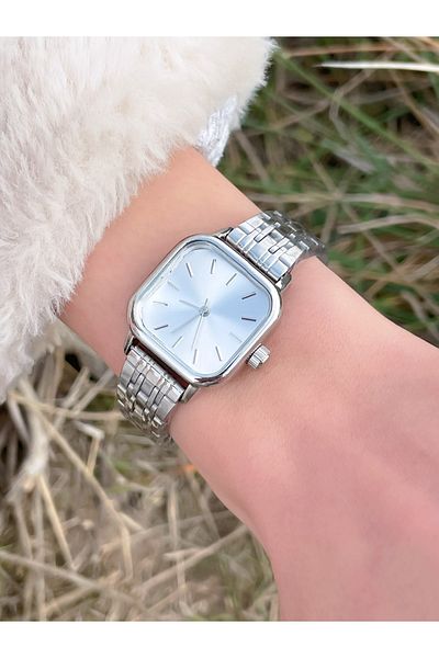 LOOQ Retro Minimal Women's Wristwatch