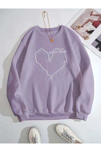 MOONBULL Übergroßes Sweatshirt mit 3 Herzen-Print in Lila
