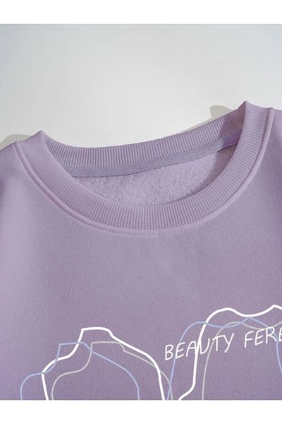 MOONBULL Übergroßes Sweatshirt mit 3 Herzen-Print in Lila