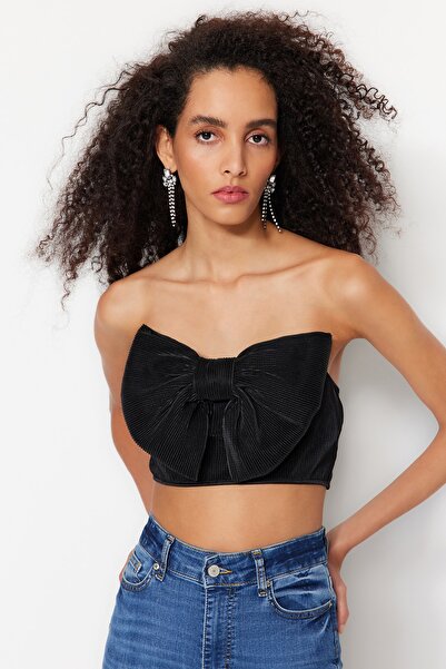 Trendyol Collection Black Crop pletená texturovaná prsatá TPRSS23BS00082
