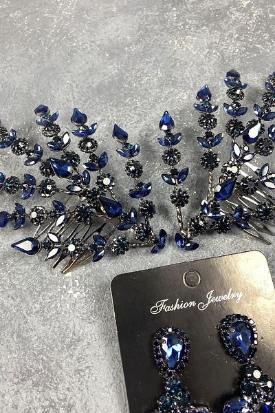 Hobigram Set de accesorii pentru păr și cercei cu coroană Henna, model Helen, cu frunze duble, albastru bleumarin – Coroană, piatră de cristal