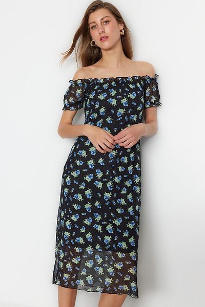 Trendyol Collection Черна плетена рокля с флорални шарки Carmen с деколте и подплата от тюл/обикновена миди плетена рокля TWOSS23EL00424