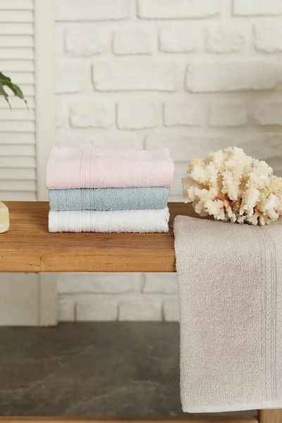 Karaca Home Timeless Maren Colorful 4-Piece Towel Set