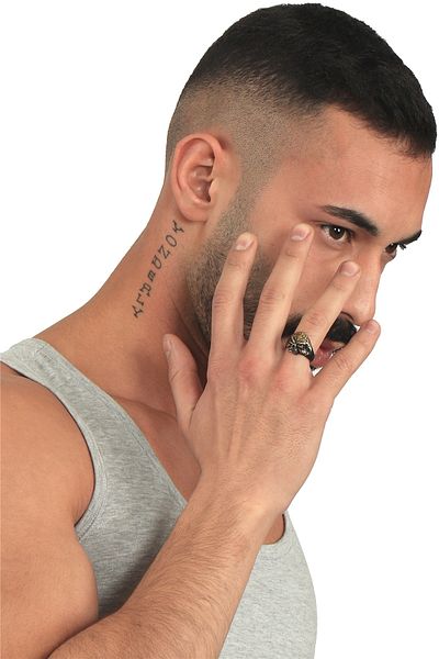 LABALABA Men's Black Oxide Plated Gold Color Adjustable Gothic Style Skull Ring with Gilt Detail