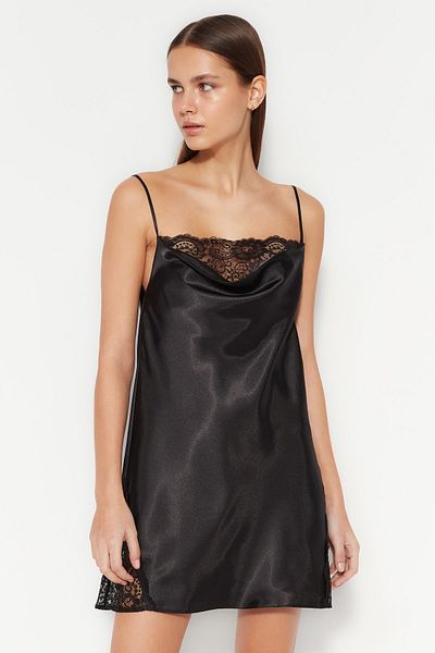 Trendyol Collection Satin gewebt - Nachthemd mit Seilriemen und Degaje-Kragen Thmss23gc00012