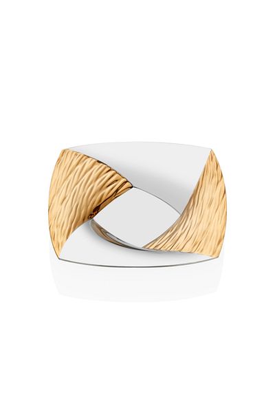Narin Vega Tea Plate - Gold