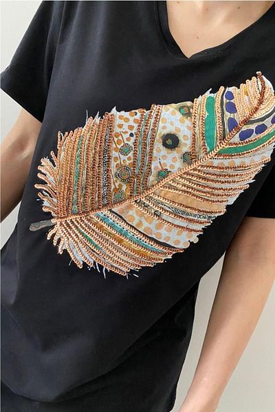 FEMELLE Tricou negru din bumbac, cu decolteu în V, brodat cu paiete