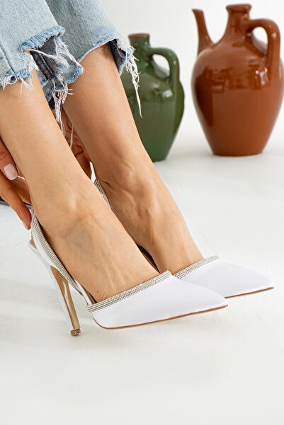 MissPapatya Sais Beyaz Saten Arka Açık Biye Taş Detaylı Kadın Topuklu Ayakkabı