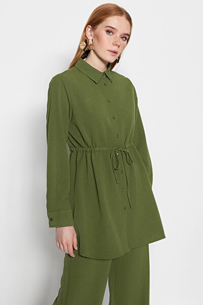 Trendyol Modest Khakifarbenes Hemd-Hosen-Set aus gewebtem Aerobin-Leinen-Look mit geraffter Taille TCTSS23US00032