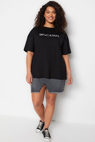 Trendyol Curve Wide Fit tričko s potiskem Crew Neck – 100% bavlna TBBSS23BF00015