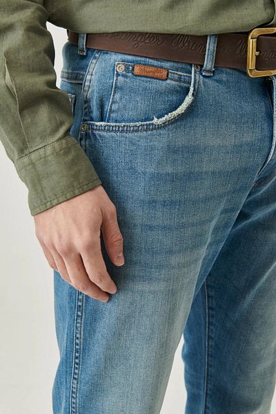 WRANGLER بنطال جينز تكساس سليم فيت بخصر عادي من قماش الدنيم المطاطي W12s005410