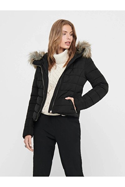 ONLY Geacă de femei neagră 15158943 Onlnewellan Quilted Hood