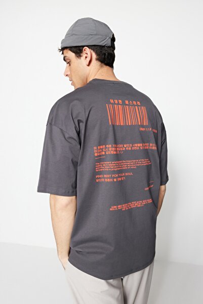 Trendyol Collection Dálný východ vzorované antracitové oversize bavlněné tričko - TMNSS23TS00159