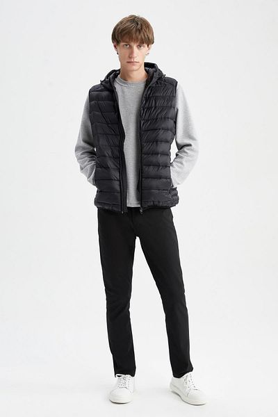 DeFacto Slim Fit Hooded Vest