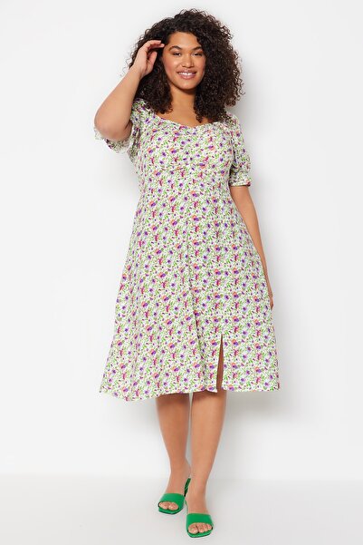 Trendyol Curve Többszínű virágos szövött hasított részletruha TBBSS23AH00096