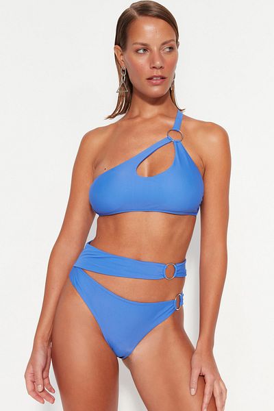 Trendyol Collection Saks One-Shoulder-Accessoire-Bikinioberteil TBESS23BU00218