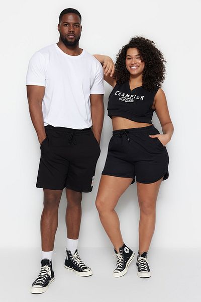 Trendyol Collection Mid-Length City Print Large Size Rubber Waisted Shorts - Black Regular Fit TMNSS23SR00044