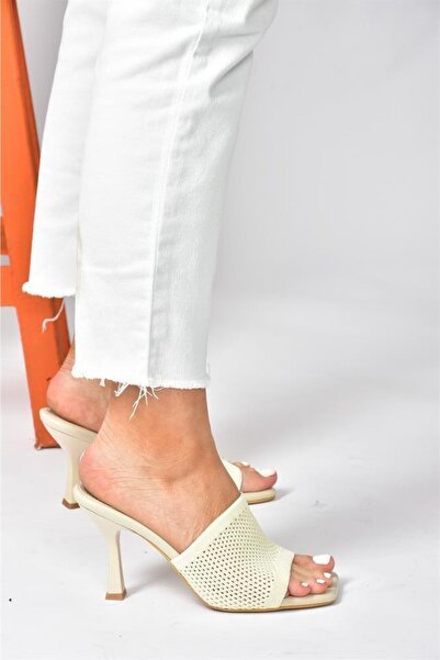 Fox Shoes Дамски чехли с ток от бежов трико P590033357